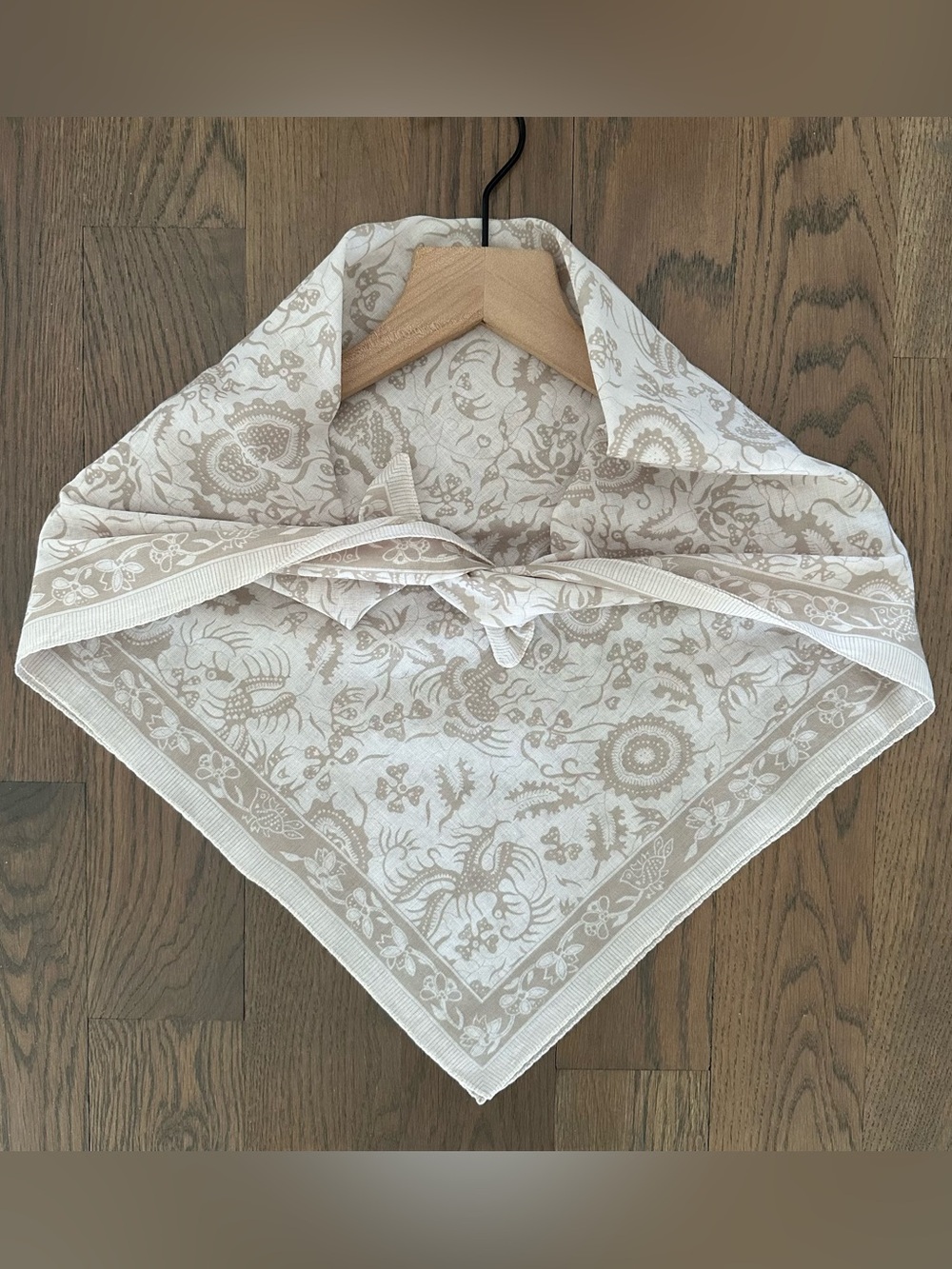 Vintage Cotton Voile Floral and Paisley Print Scarf in White and Tan 26.5" sq - Picture 5 of 8